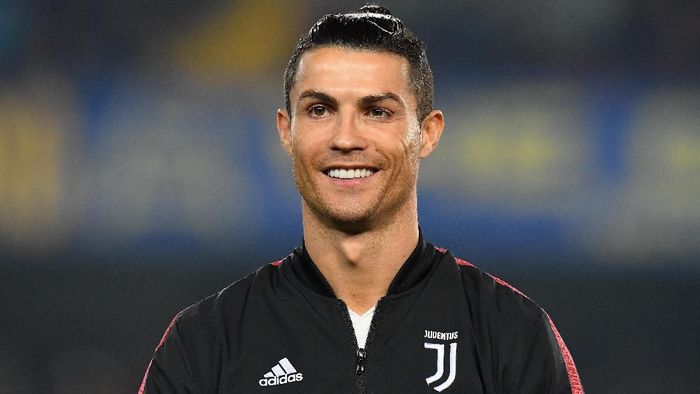 Sementara Cristiano Ronaldo Tidak Akan Terbang Ke Italia